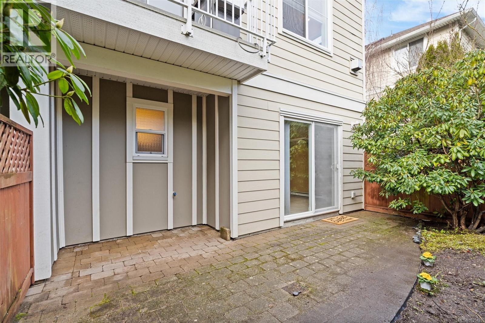  3273 Rutledge Street, Saanich