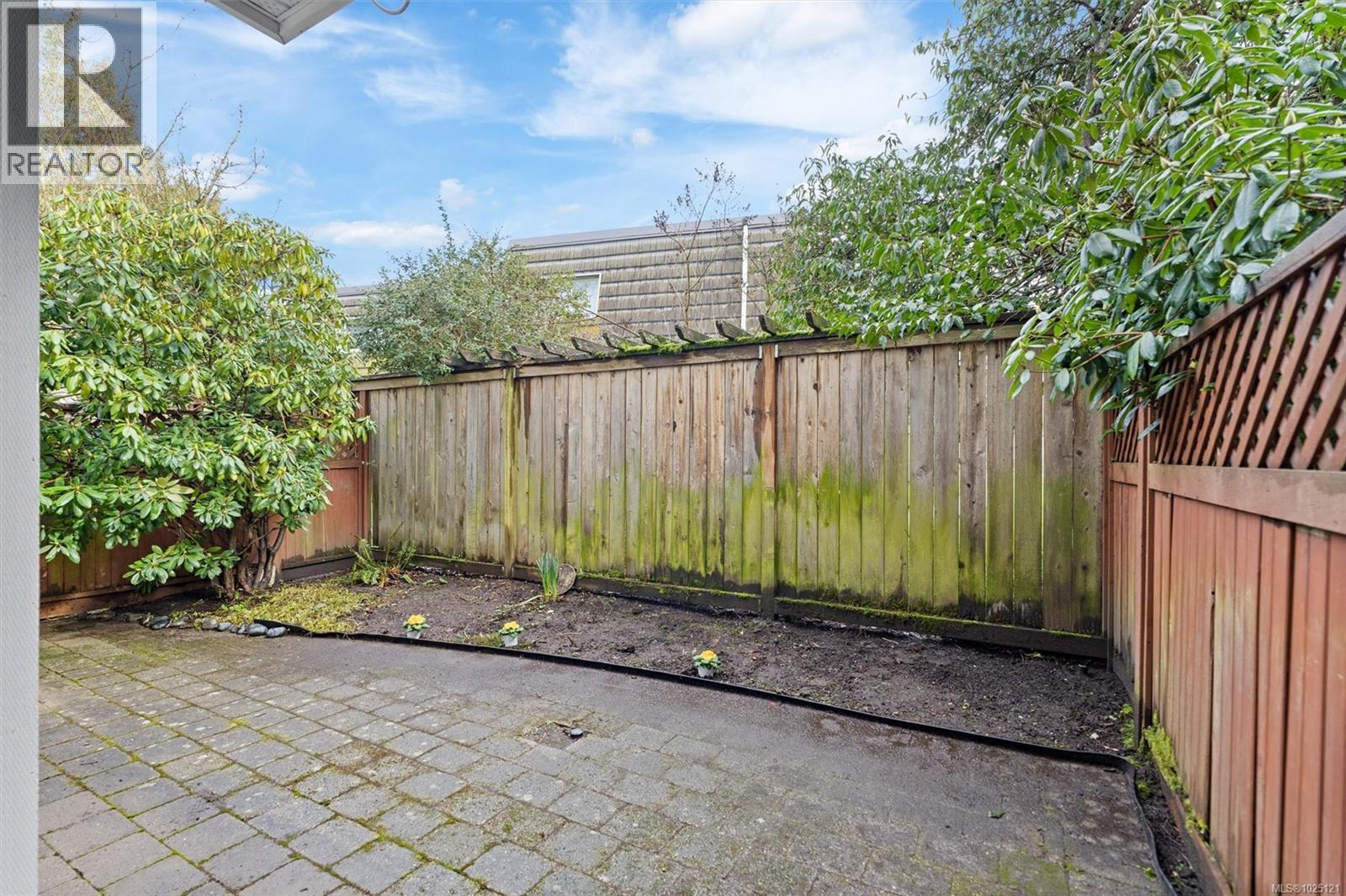  3273 Rutledge Street, Saanich