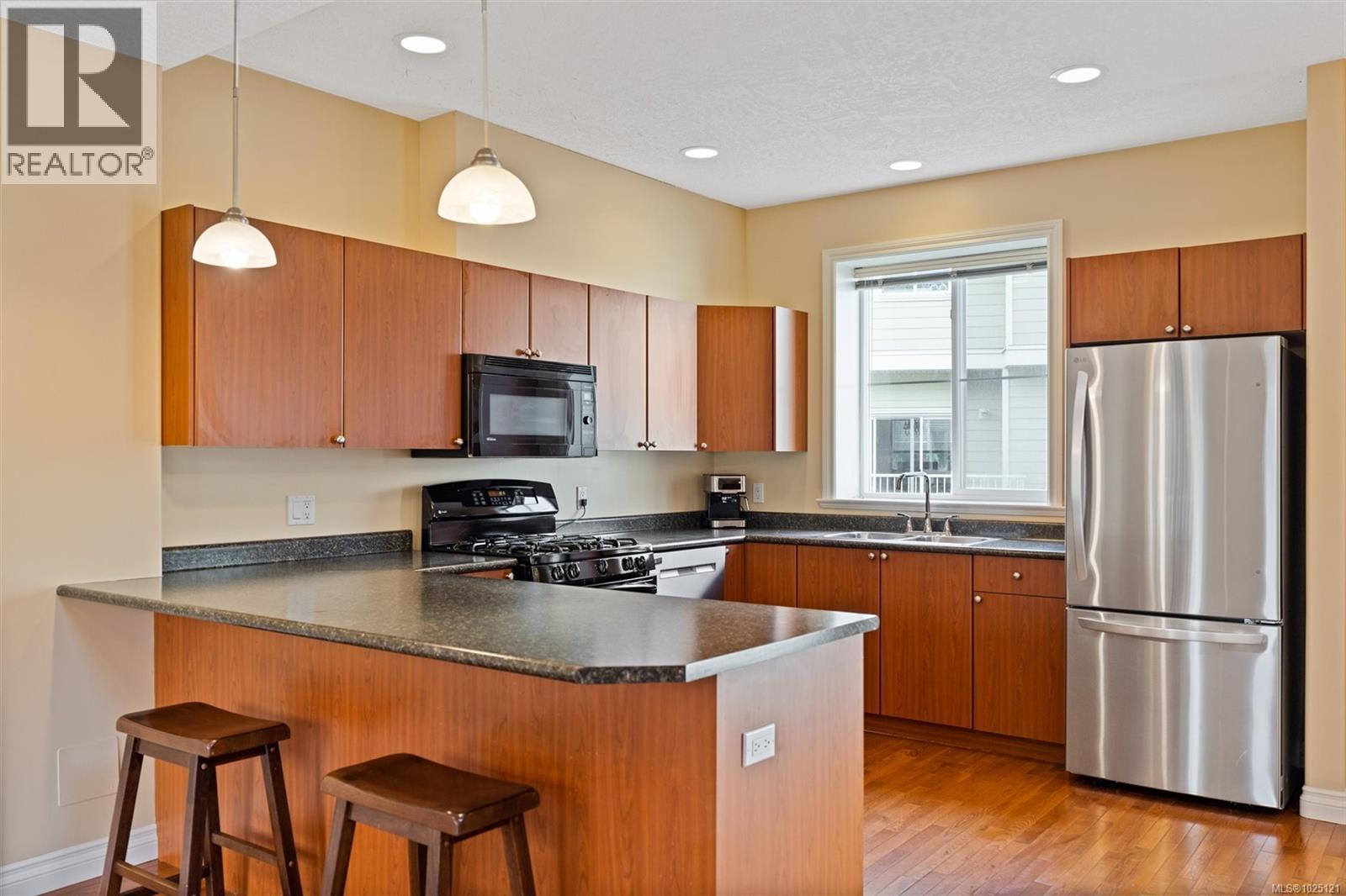  3273 Rutledge Street, Saanich