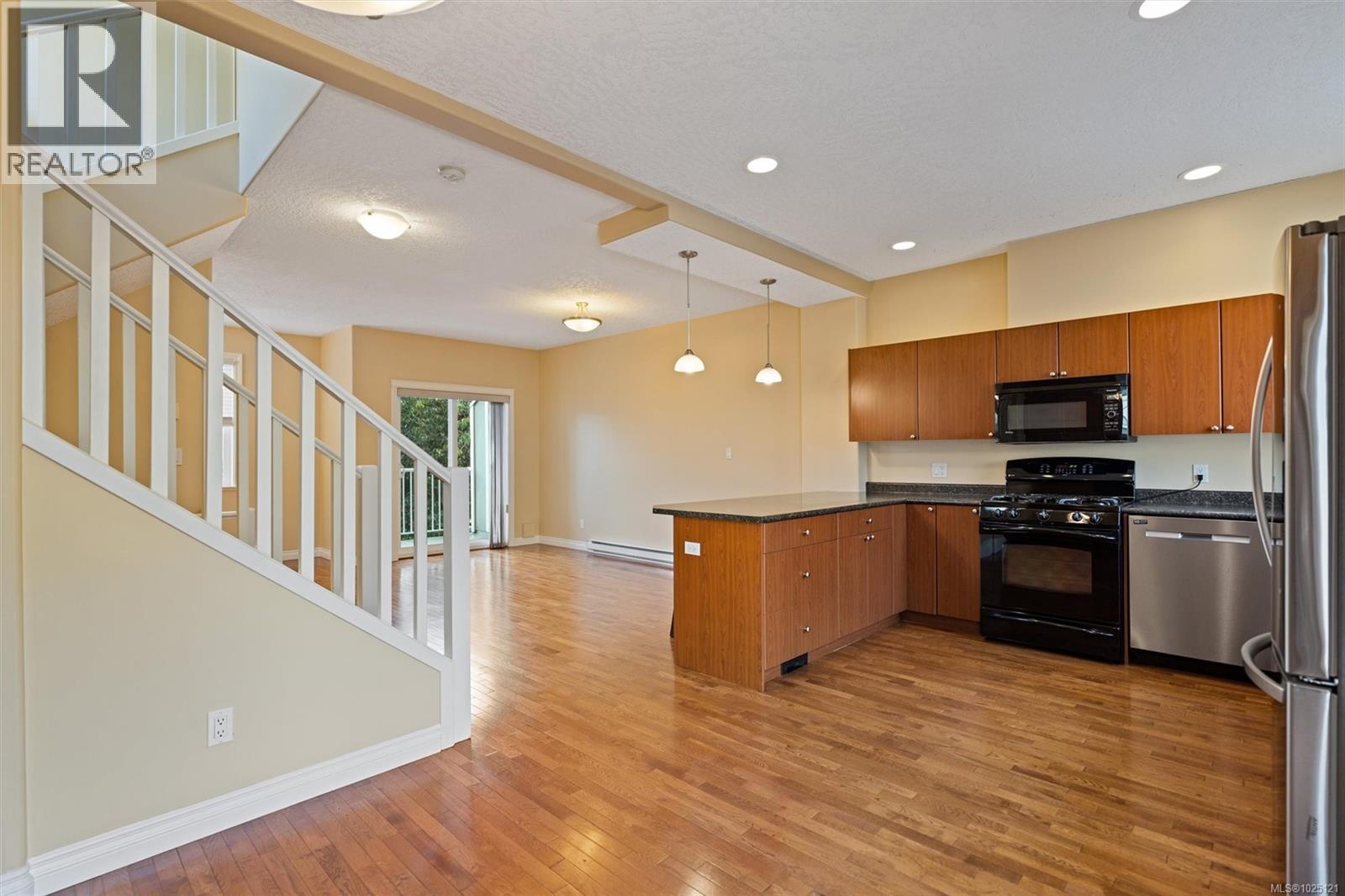  3273 Rutledge Street, Saanich