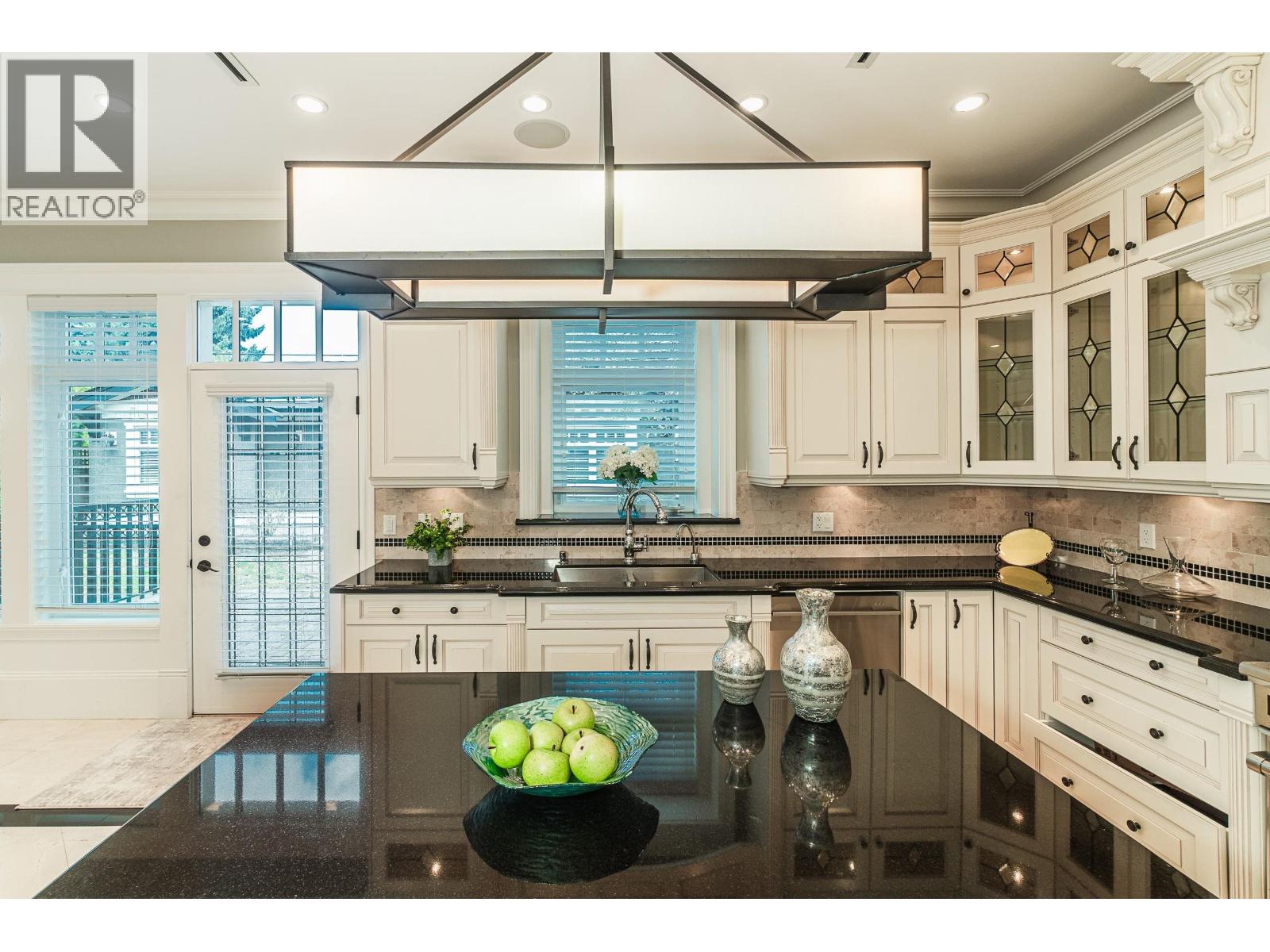 1657 W 58TH AVENUE, Vancouver