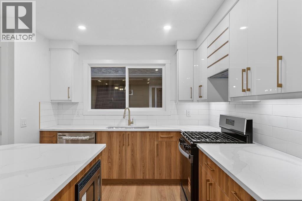 Single Family House Bungalow for Sale in  Pinegreen Close NE Pineridge Calgary 