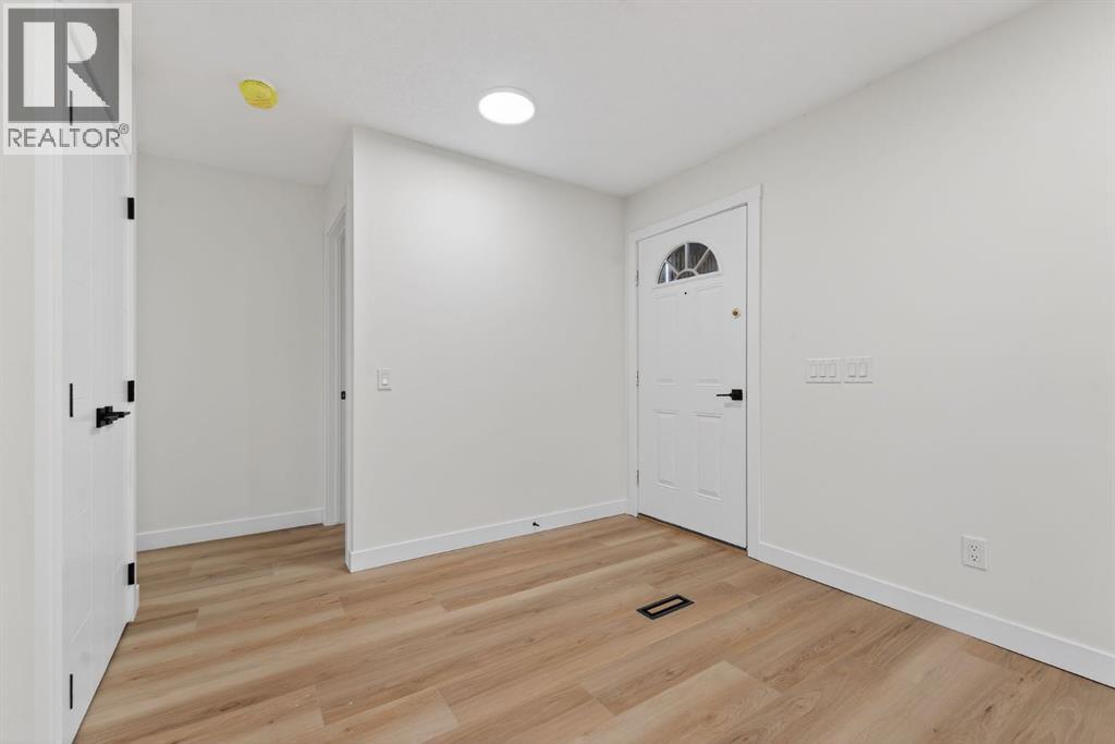 Single Family House Bungalow for Sale in  Pinegreen Close NE Pineridge Calgary 