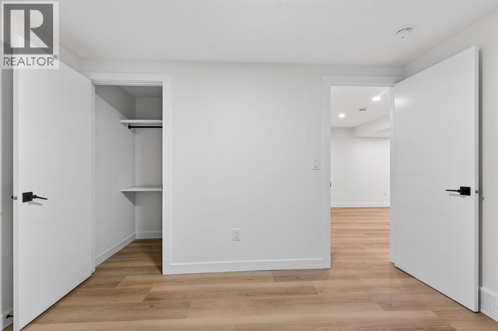 Single Family House Bungalow for Sale in  Pinegreen Close NE Pineridge Calgary 