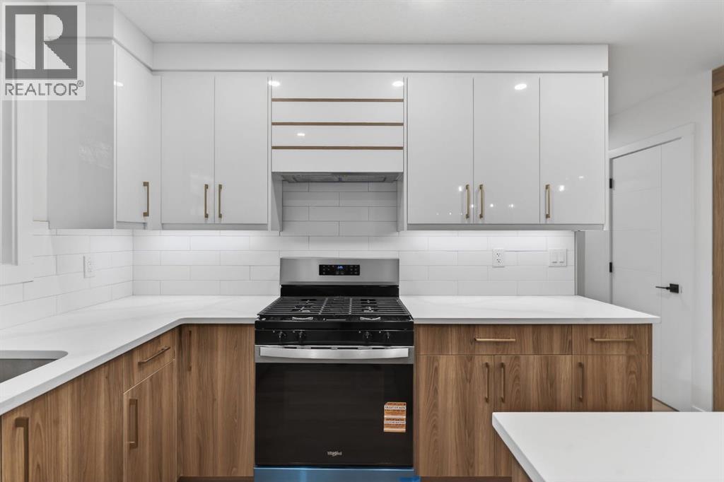 Single Family House Bungalow for Sale in  Pinegreen Close NE Pineridge Calgary 