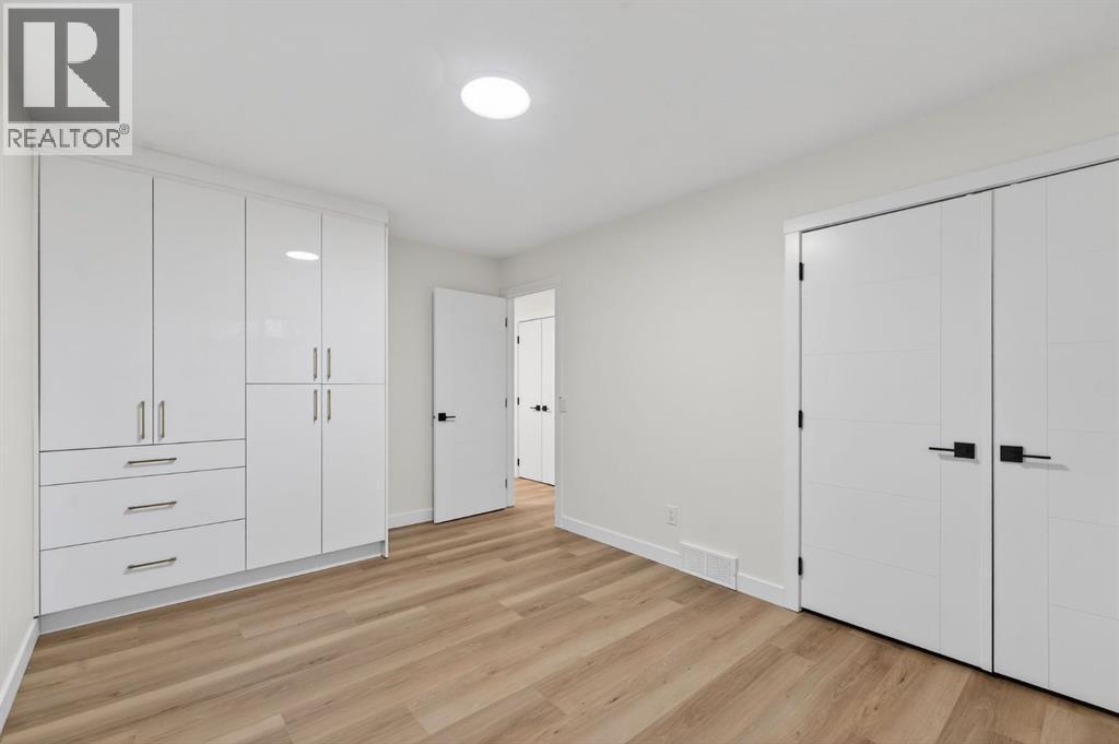 Single Family House Bungalow for Sale in  Pinegreen Close NE Pineridge Calgary 