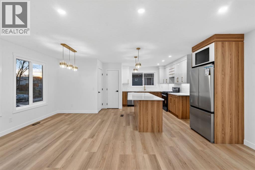 Single Family House Bungalow for Sale in  Pinegreen Close NE Pineridge Calgary 