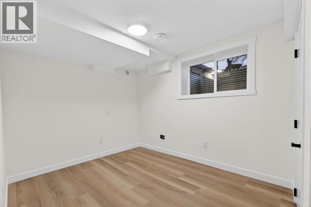 Single Family House Bungalow for Sale in  Pinegreen Close NE Pineridge Calgary 