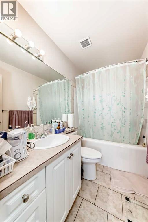 Single Family House for Sale in   Centre A Street NE Crescent Heights Calgary 