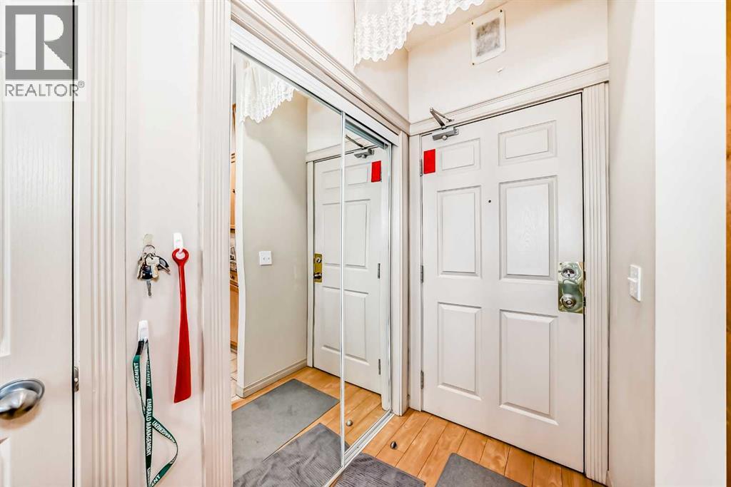 Single Family House for Sale in   Centre A Street NE Crescent Heights Calgary 