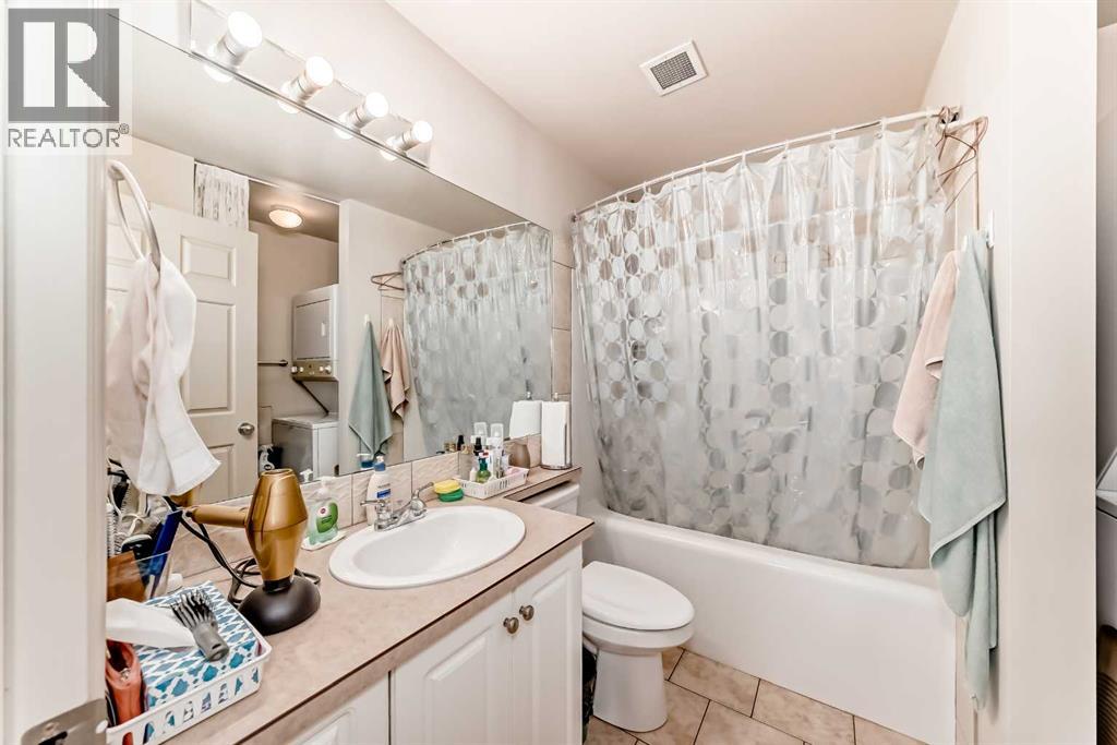 Single Family House for Sale in   Centre A Street NE Crescent Heights Calgary 