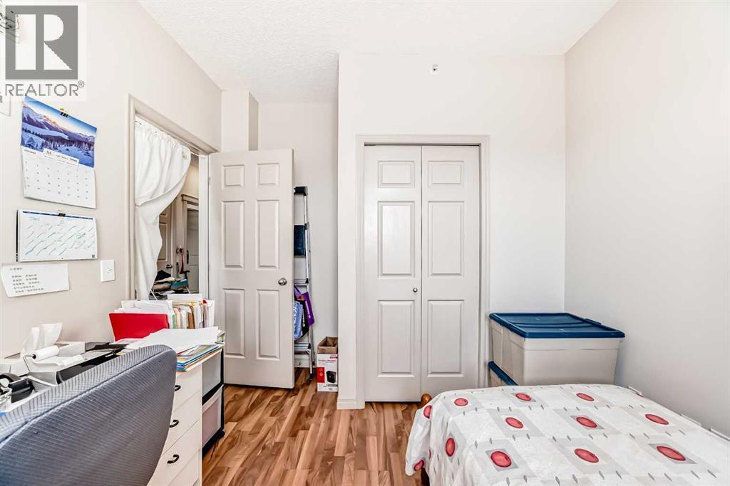 Single Family House for Sale in   Centre A Street NE Crescent Heights Calgary 