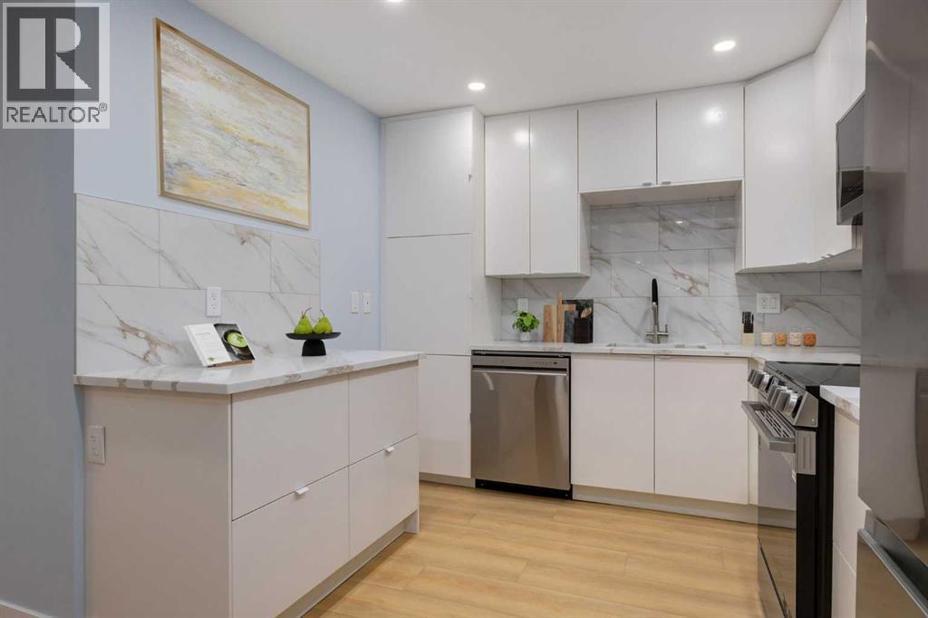 Single Family House for Sale in    Avenue SW Palliser Calgary 