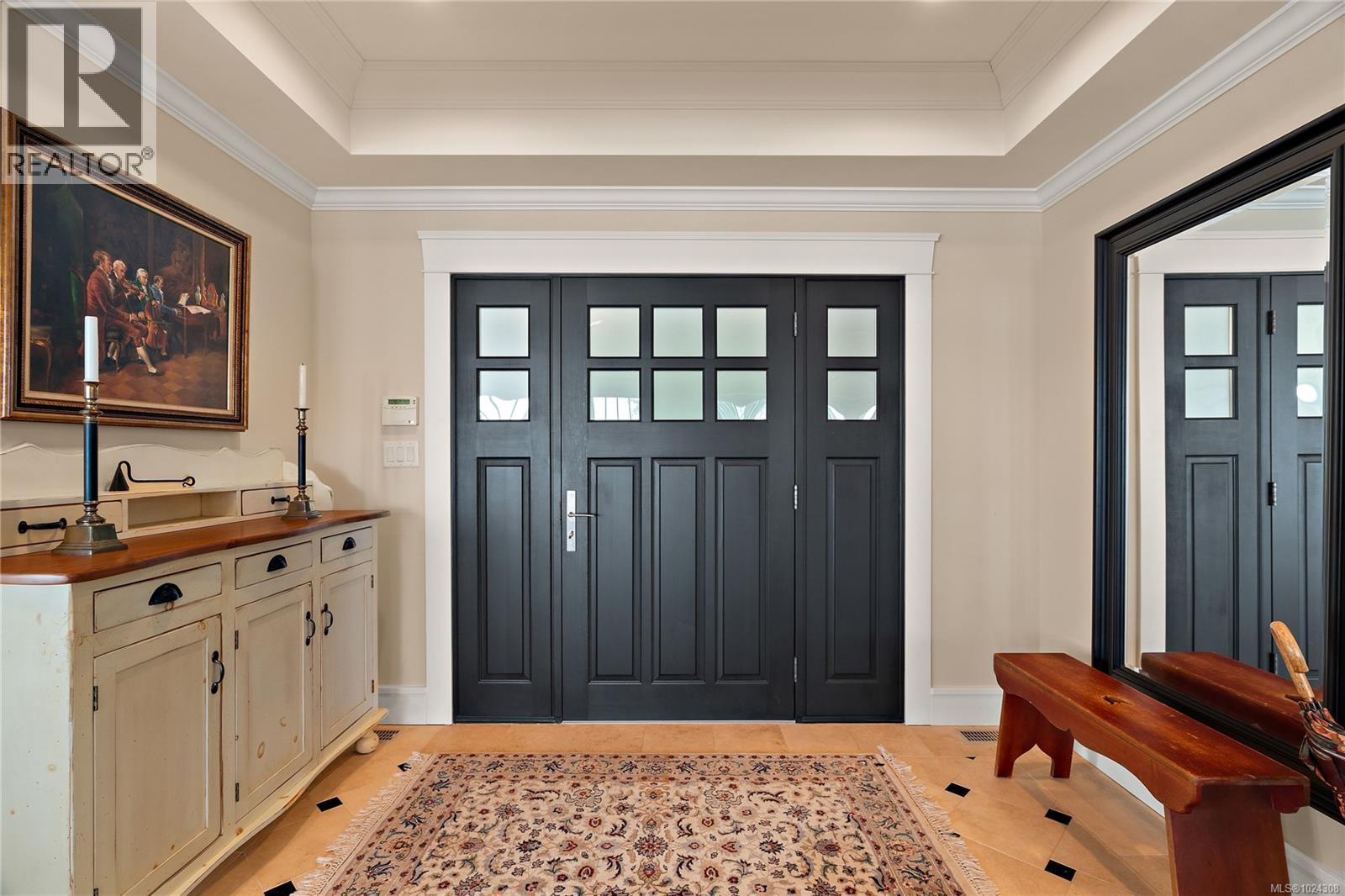 8401 Lochside Dr, Central Saanich