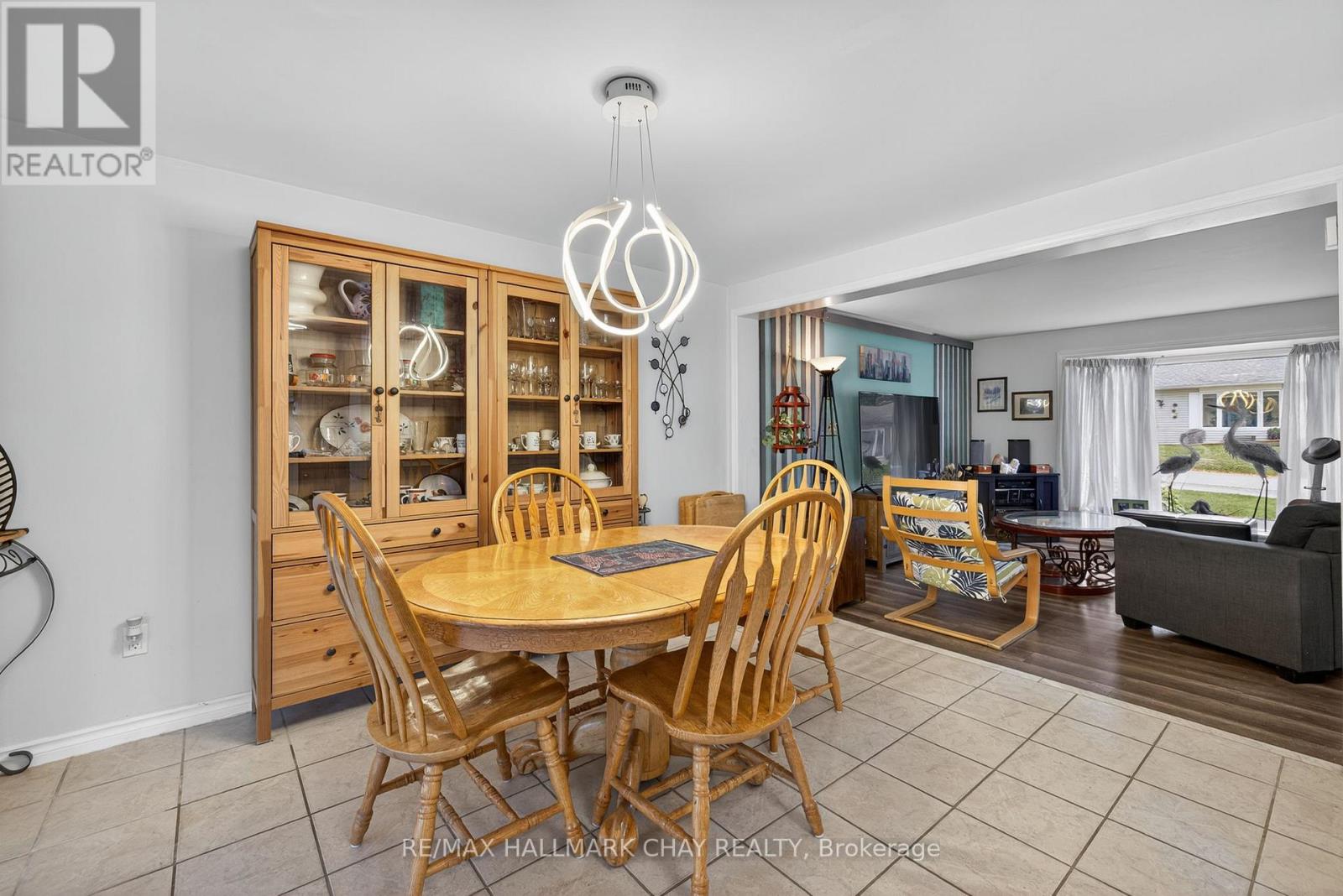 72 TECUMSETH PINES DRIVE - 16