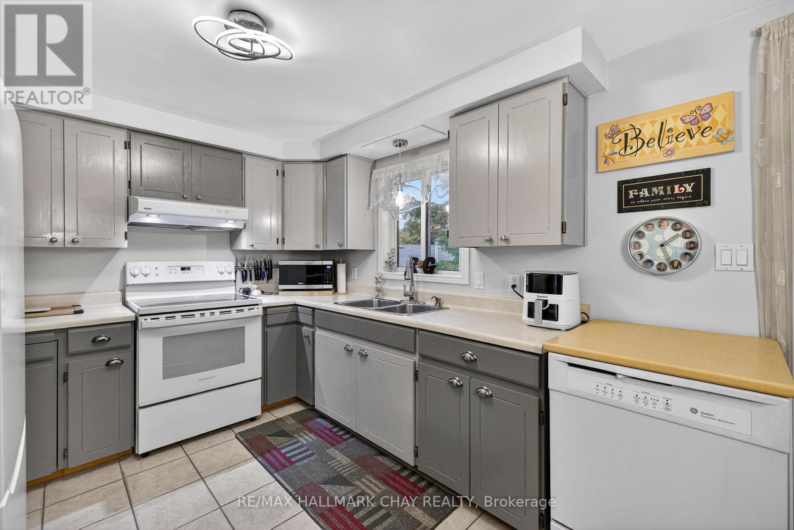 72 TECUMSETH PINES DRIVE - 20