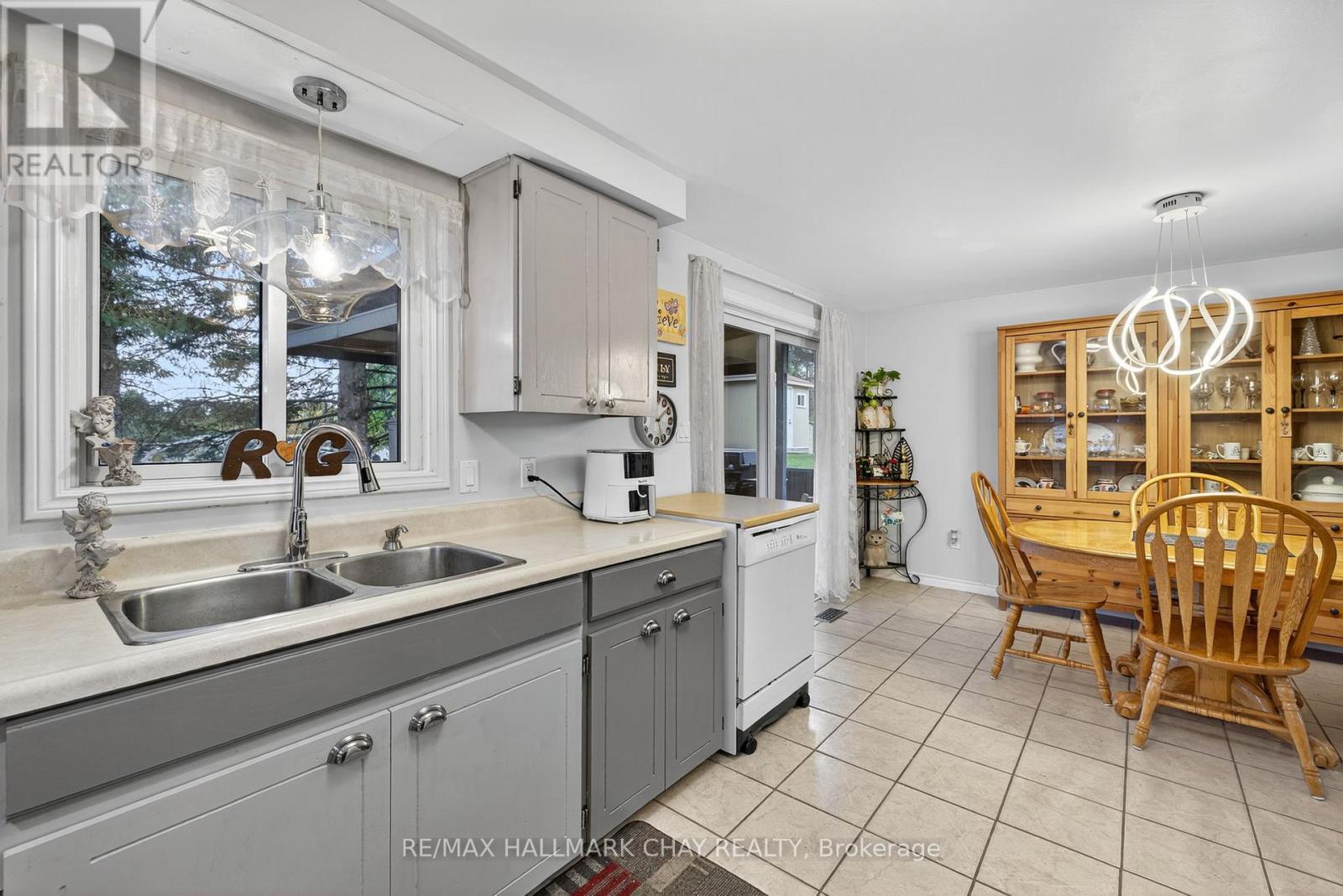 72 TECUMSETH PINES DRIVE - 21