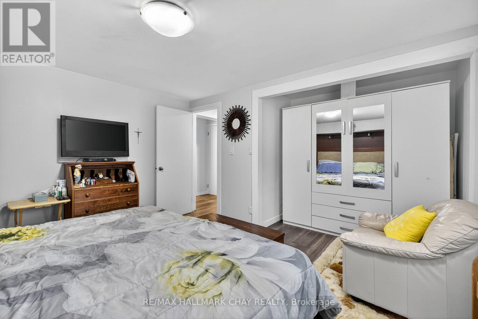 72 TECUMSETH PINES DRIVE - 25