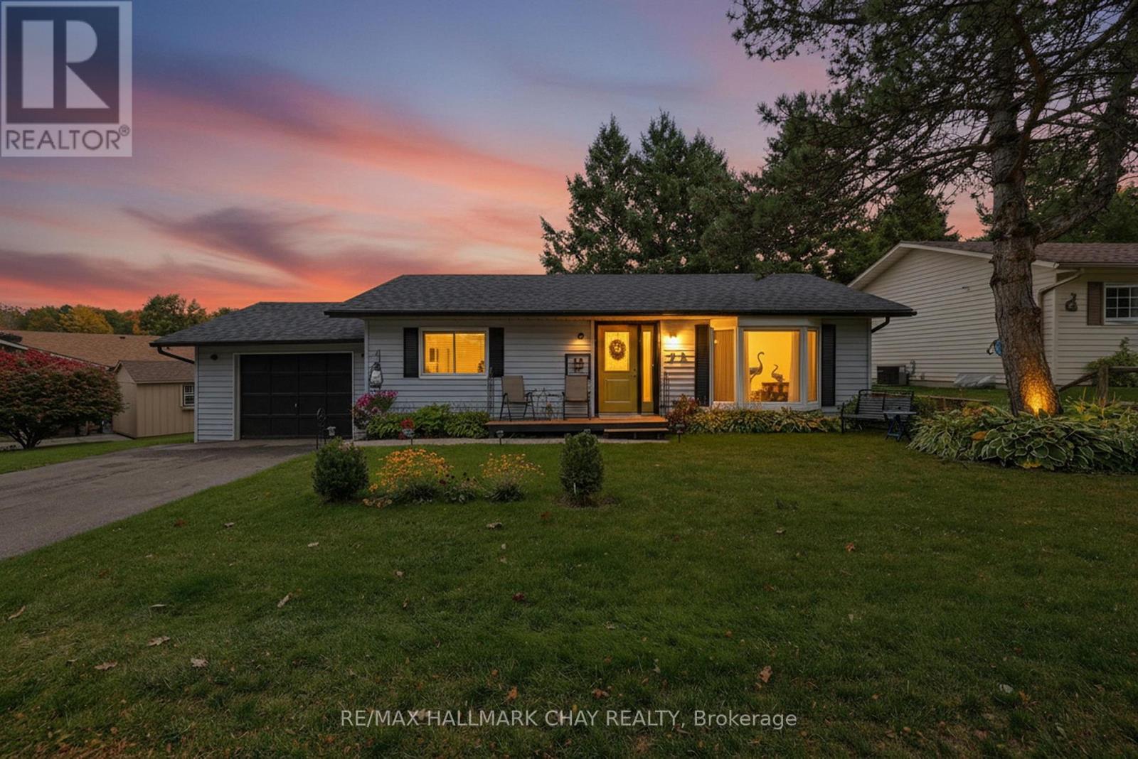 72 TECUMSETH PINES DRIVE - 4