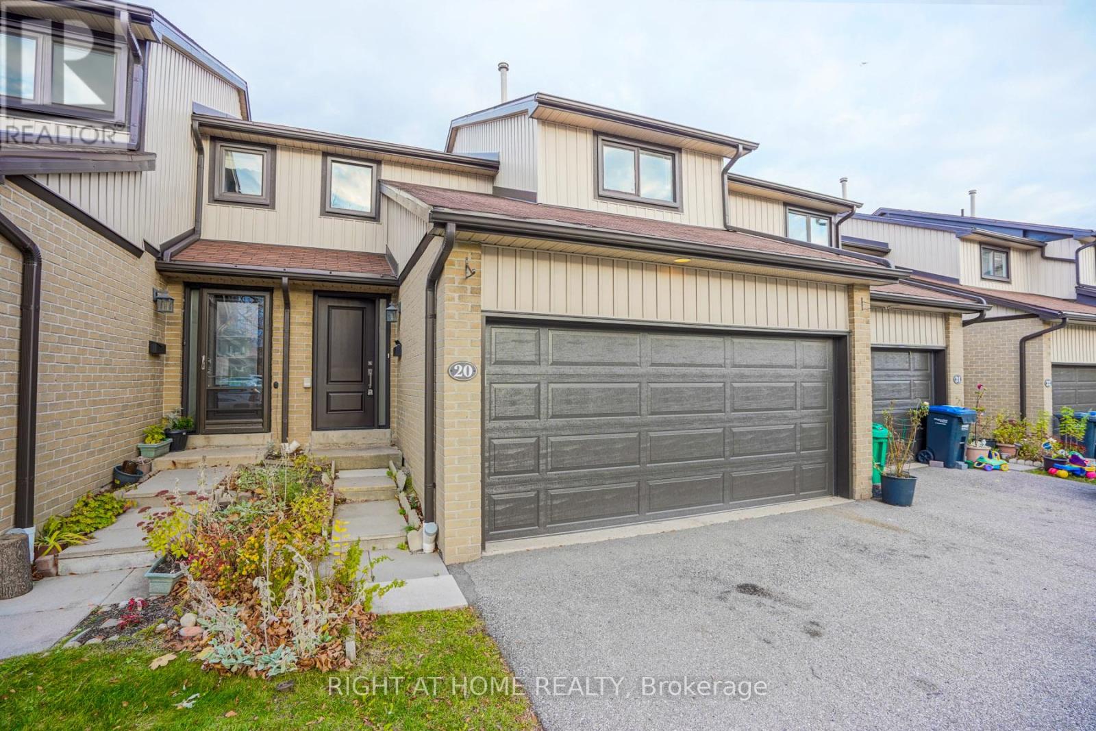 20 - 3510 SOUTH MILLWAY DRIVE - Photo 2 of 20, Mississauga (Erin Mills), Ontario