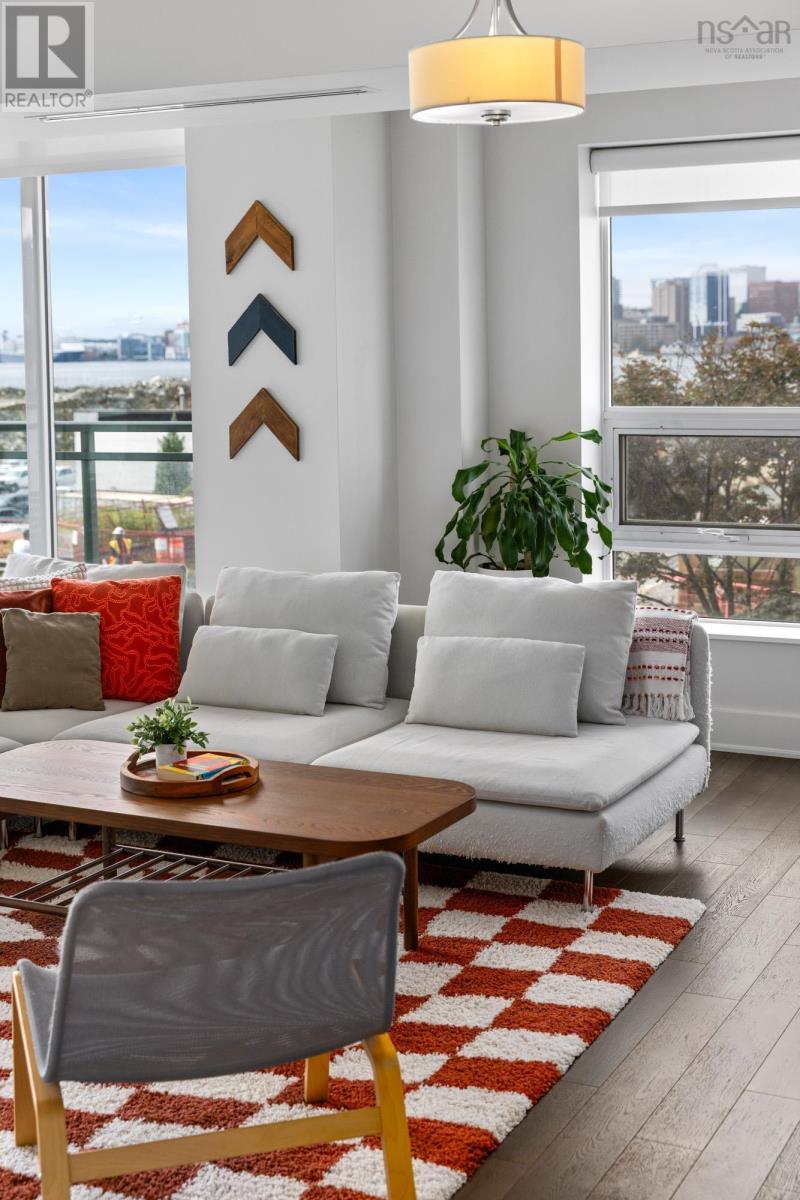 Property 11 of 47 of 205 31 Kings Wharf Place