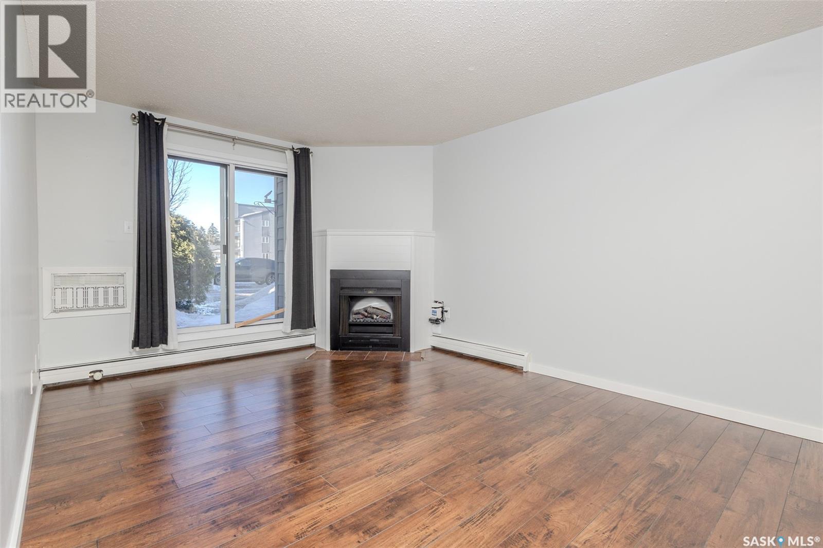 Single Family House Low rise for Sale in   Tait PLACE Saskatoon 