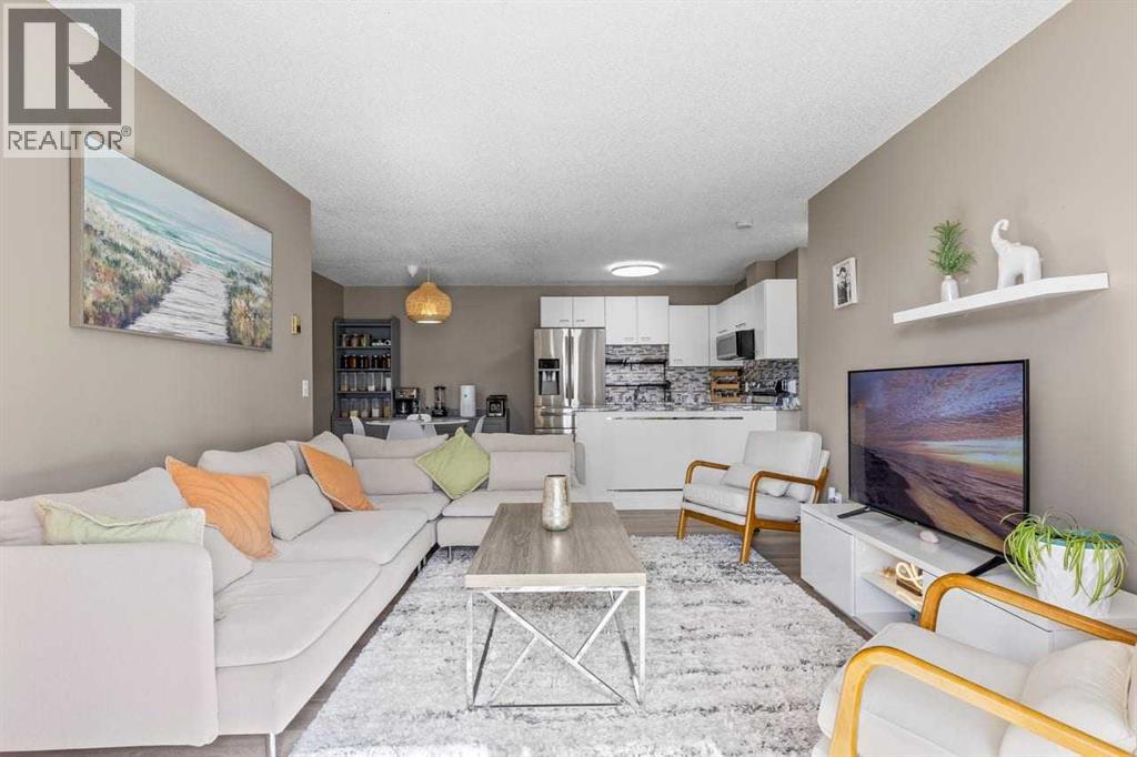 Single Family House for Sale in   Edenwold Heights NW Edgemont Calgary 