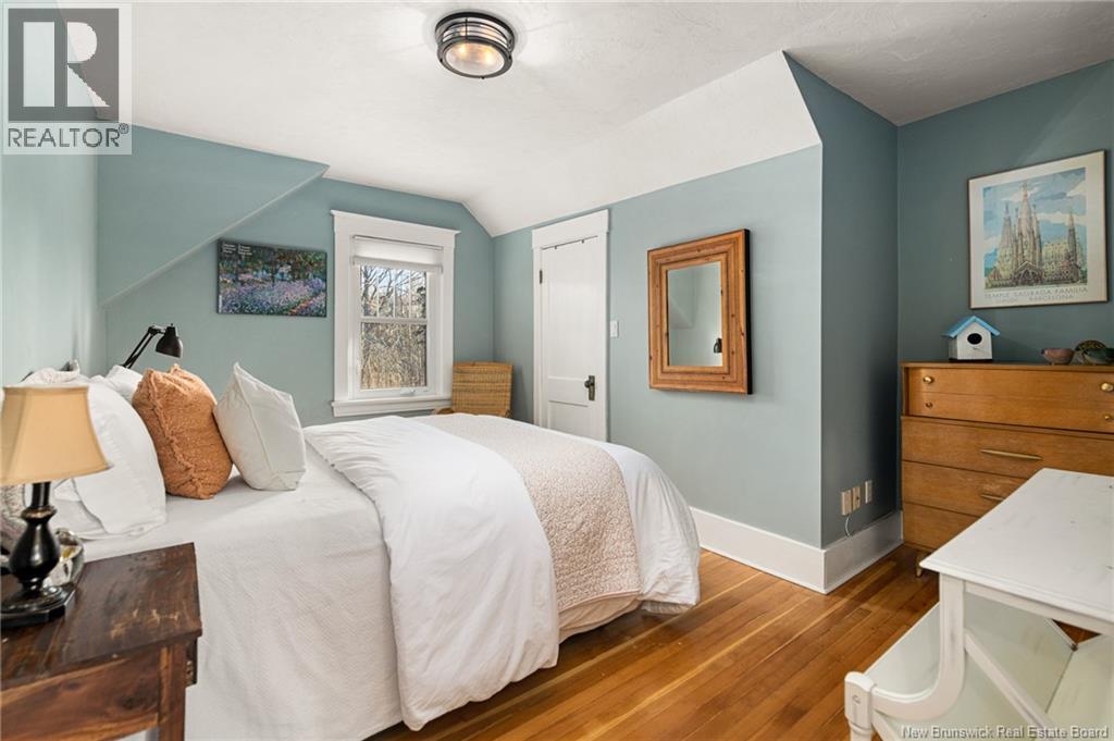 80 MARTIN ROAD - 33