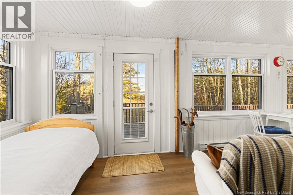80 MARTIN ROAD - 24