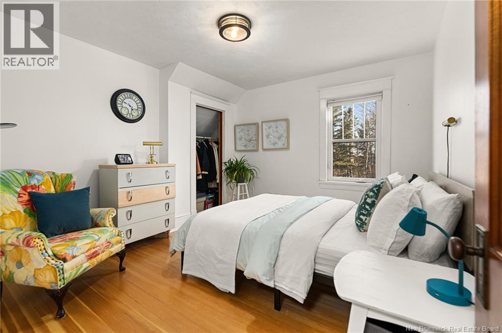 80 MARTIN ROAD - 32