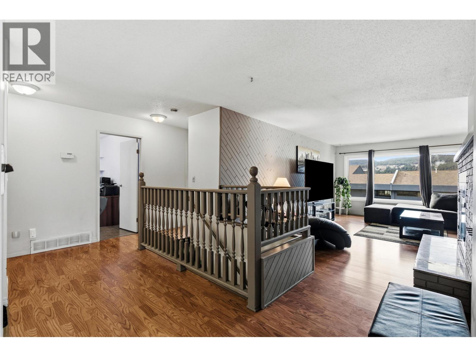 328 LITZENBURG CRESCENT - 11