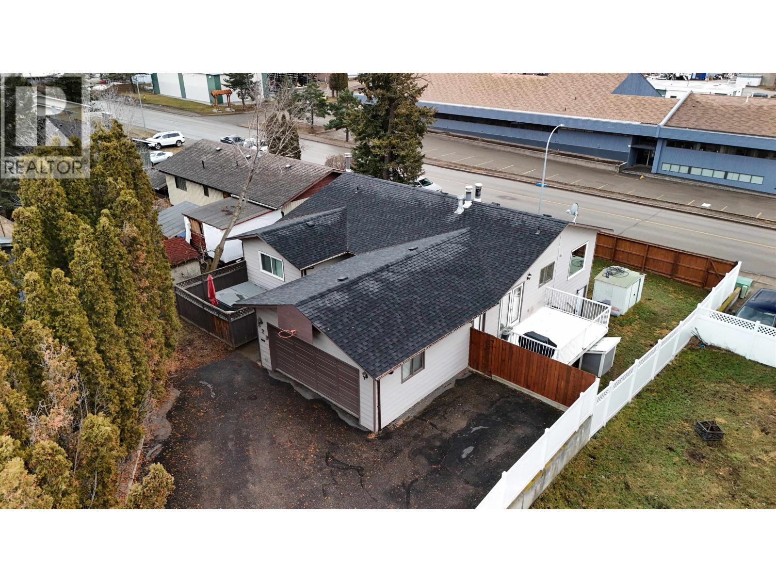 328 LITZENBURG CRESCENT - 33