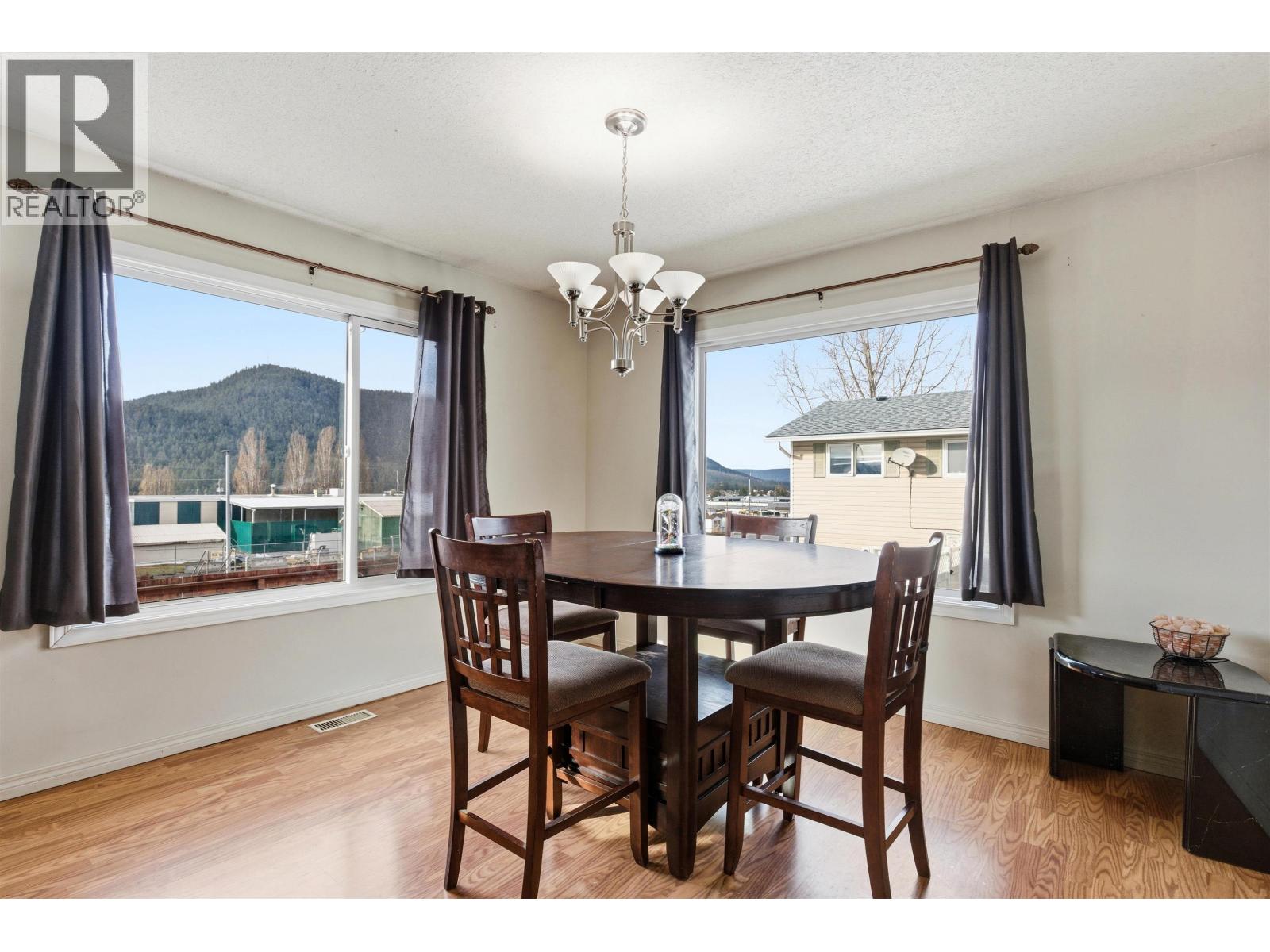 328 LITZENBURG CRESCENT - 7