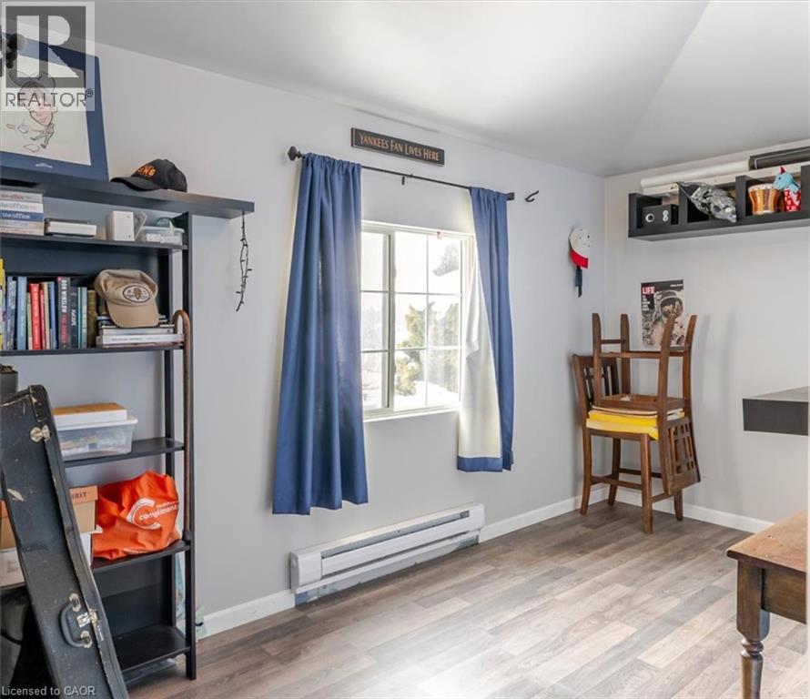 32 MAIN Street N - Photo 5 of 38, Waterford, Ontario