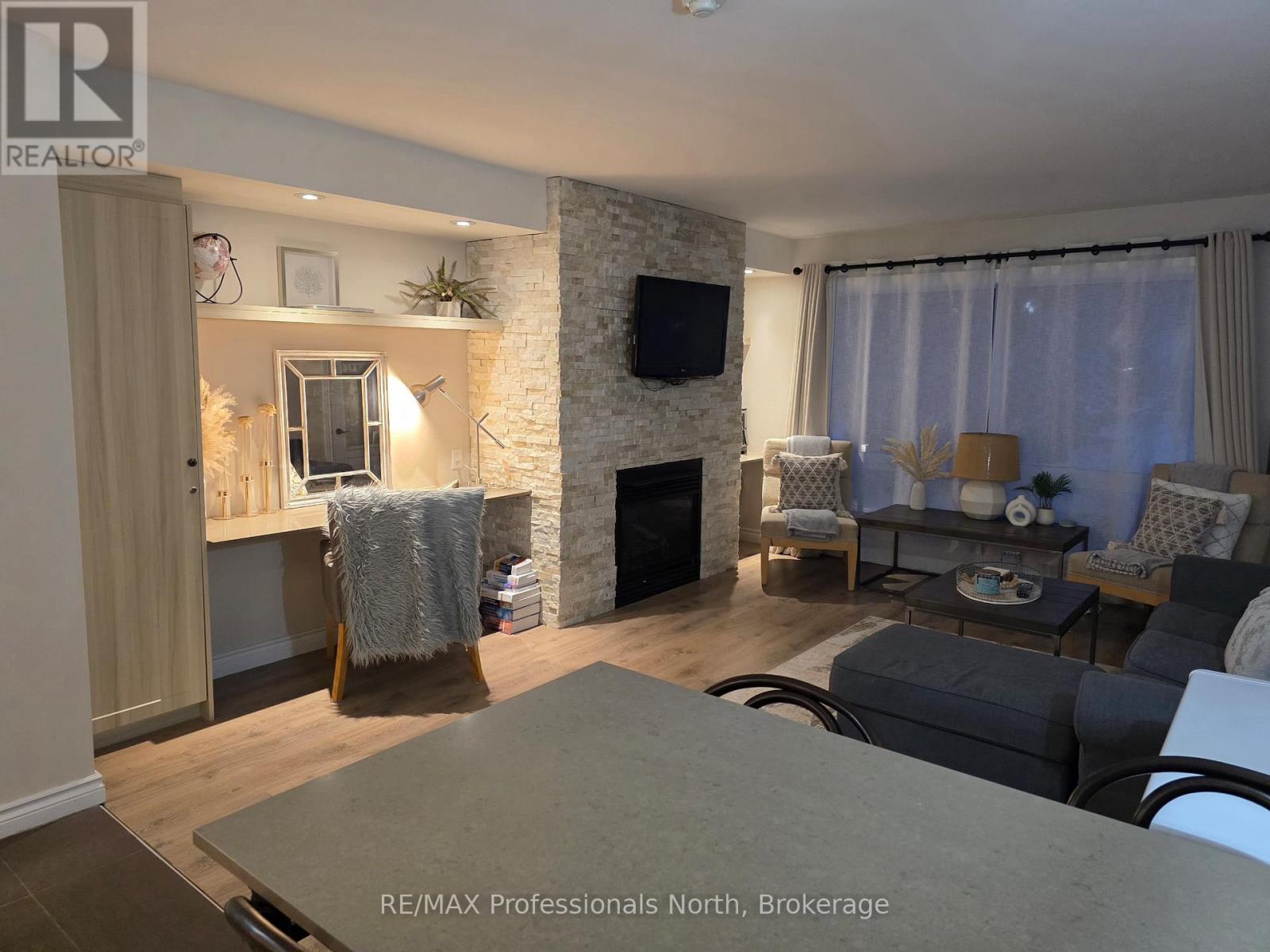 1235 Deerhurst Drive 52-308