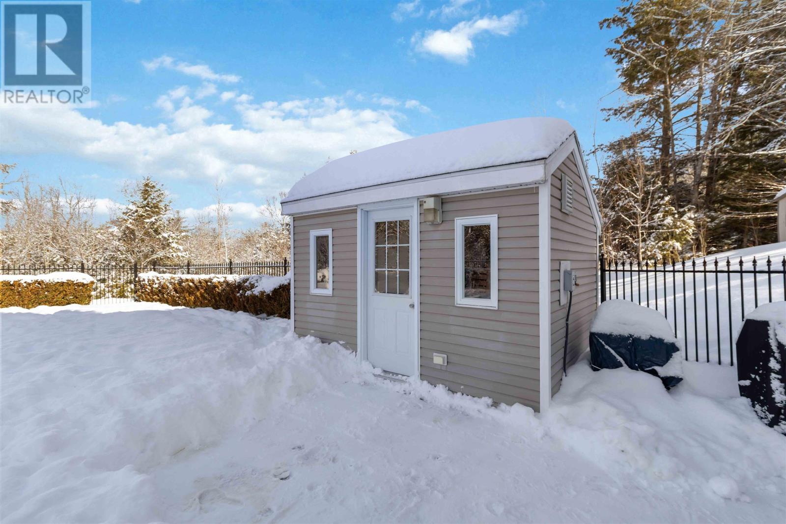 Property 44 of 46 of 11 Forestridge Drive