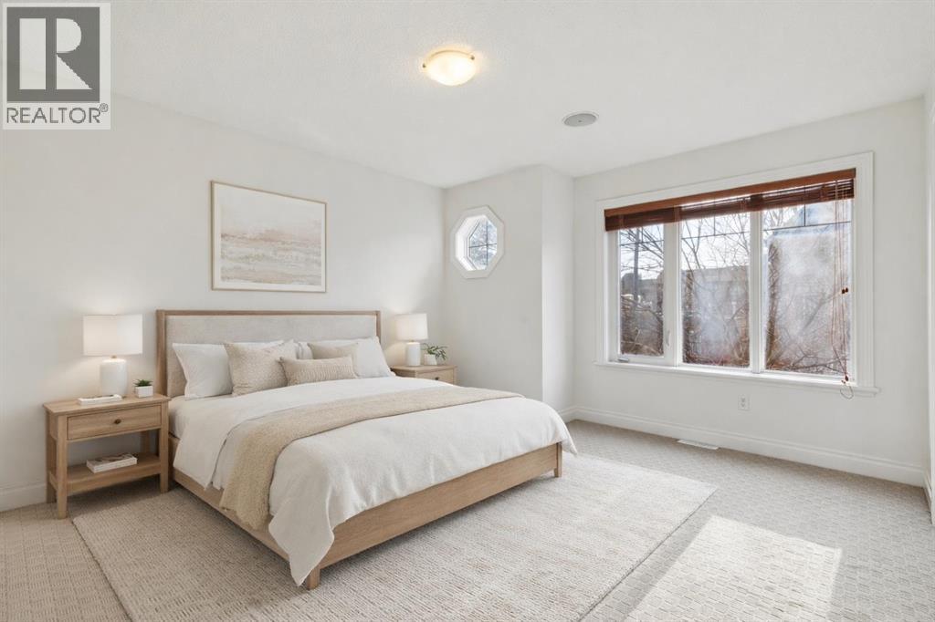 Single Family House for Sale in    Avenue SW Windsor Park Calgary 