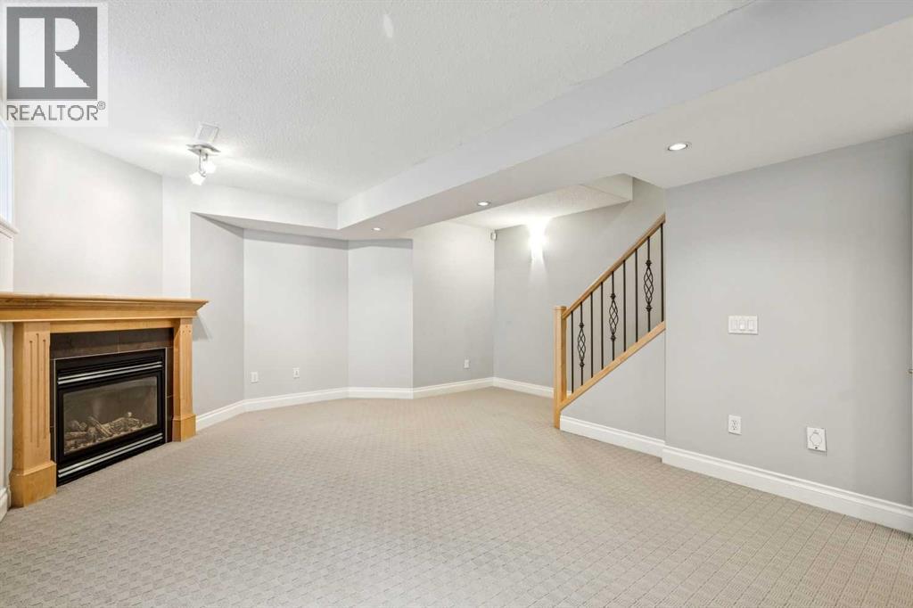 Single Family House for Sale in    Avenue SW Windsor Park Calgary 