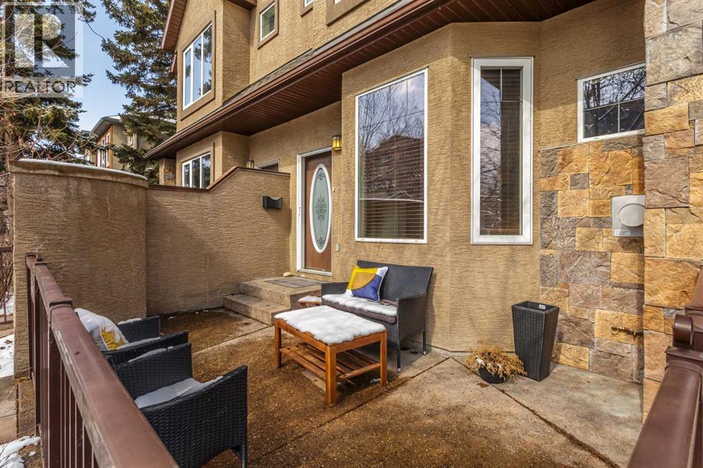 Single Family House for Sale in    Avenue SW Windsor Park Calgary 