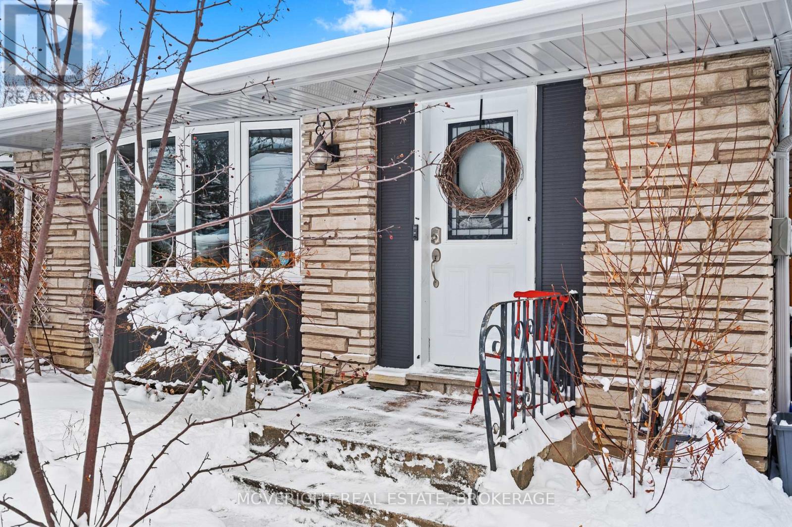 35 CYPRESS STREET - Photo 3 of 39, St. Catharines (Lakeport), Ontario