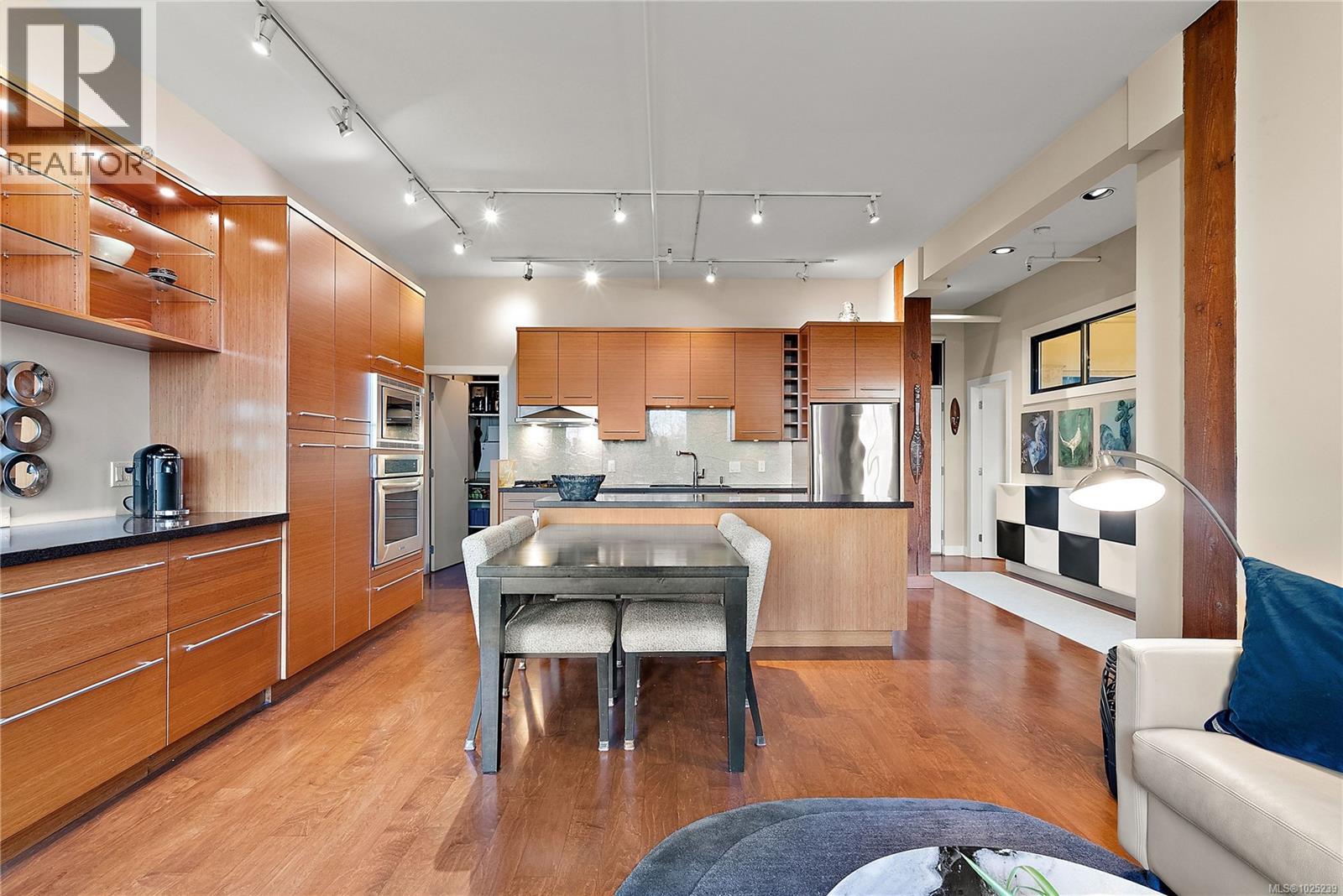 107 455 Sitkum Road, Victoria