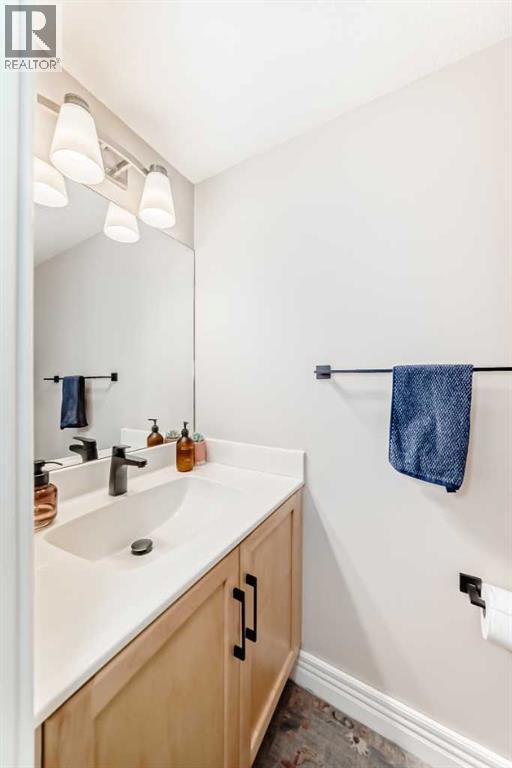 Single Family House for Sale in   Glamis Green SW Glamorgan Calgary 