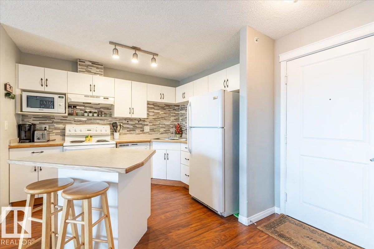 #523 10535 122 ST NW NW, Edmonton