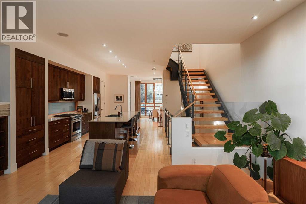 Single Family House for Sale in   Avenue SW South Calgary Calgary 