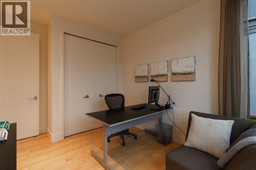 Single Family House for Sale in   Avenue SW South Calgary Calgary 