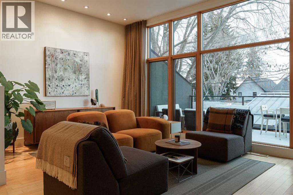 Single Family House for Sale in   Avenue SW South Calgary Calgary 