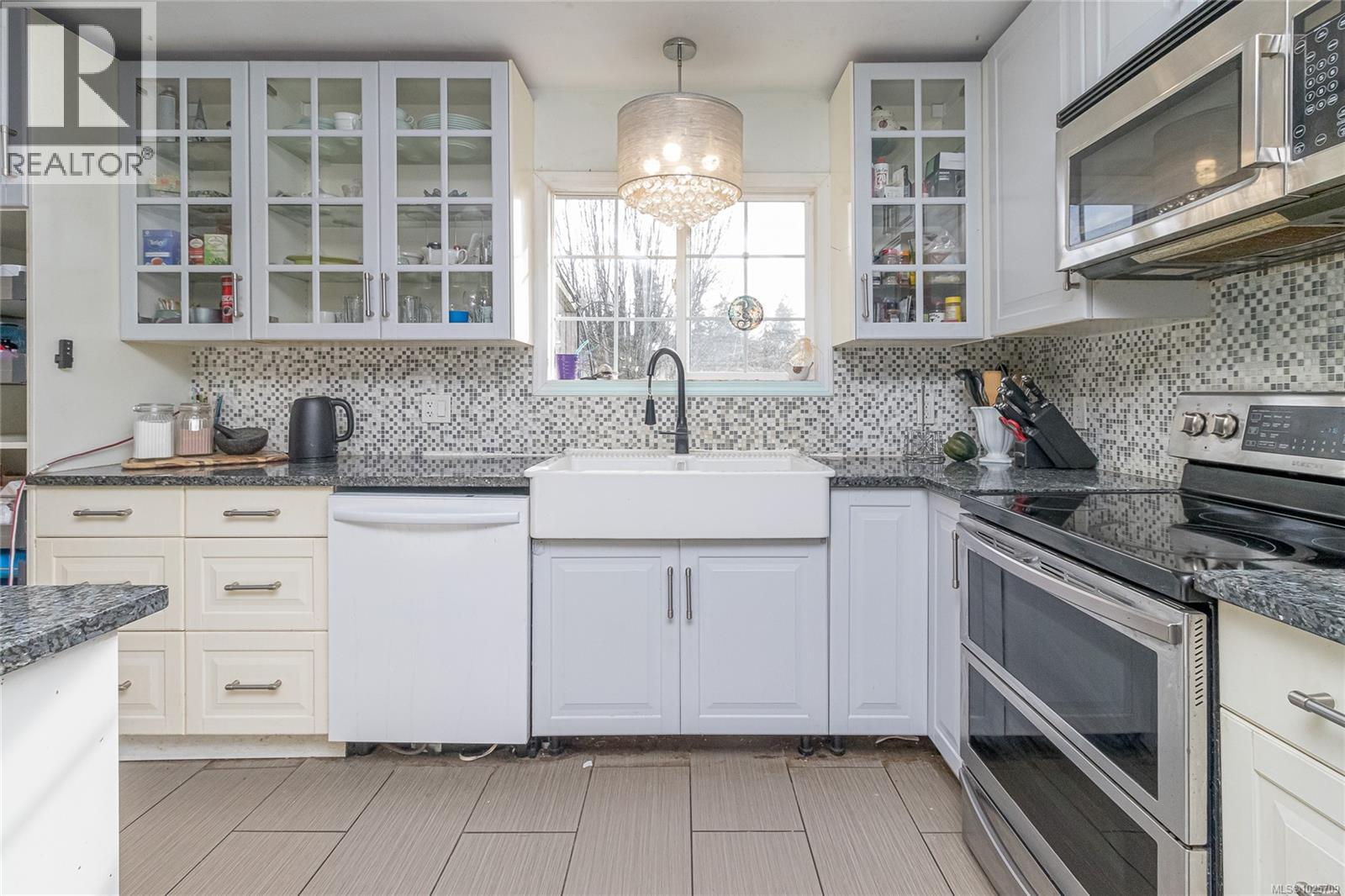 6343 Fairview Way, Duncan