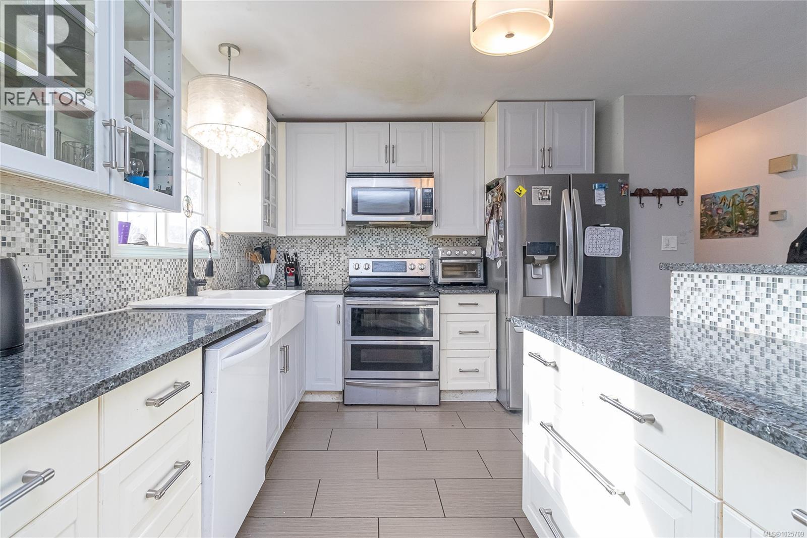 6343 Fairview Way, Duncan