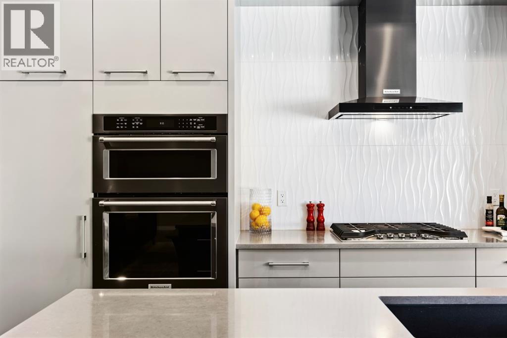 Single Family House for Sale in  West Grove Point SW West Springs Calgary 