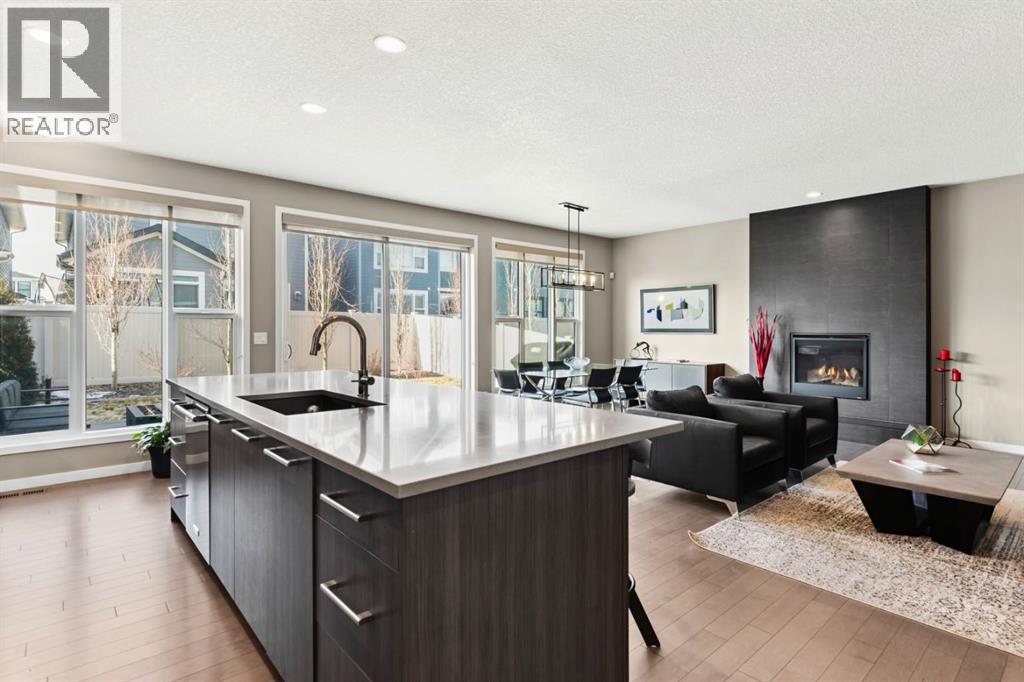 Single Family House for Sale in  West Grove Point SW West Springs Calgary 